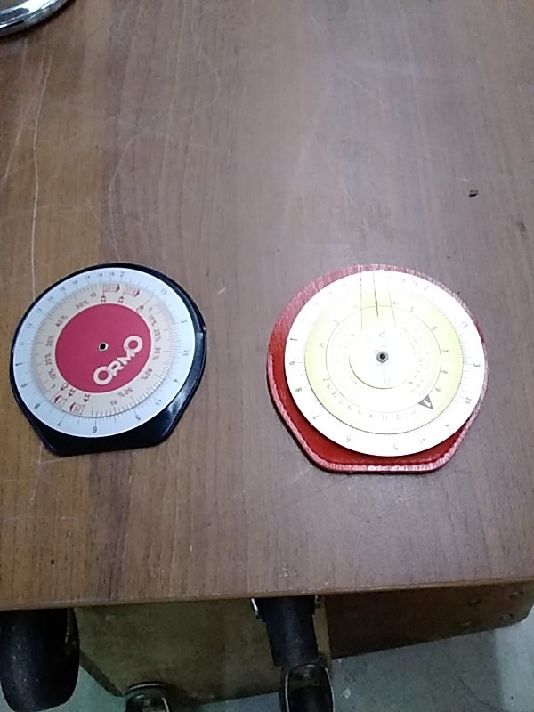 CALCULETTE ANCIENNE AVEC POCHETTE 