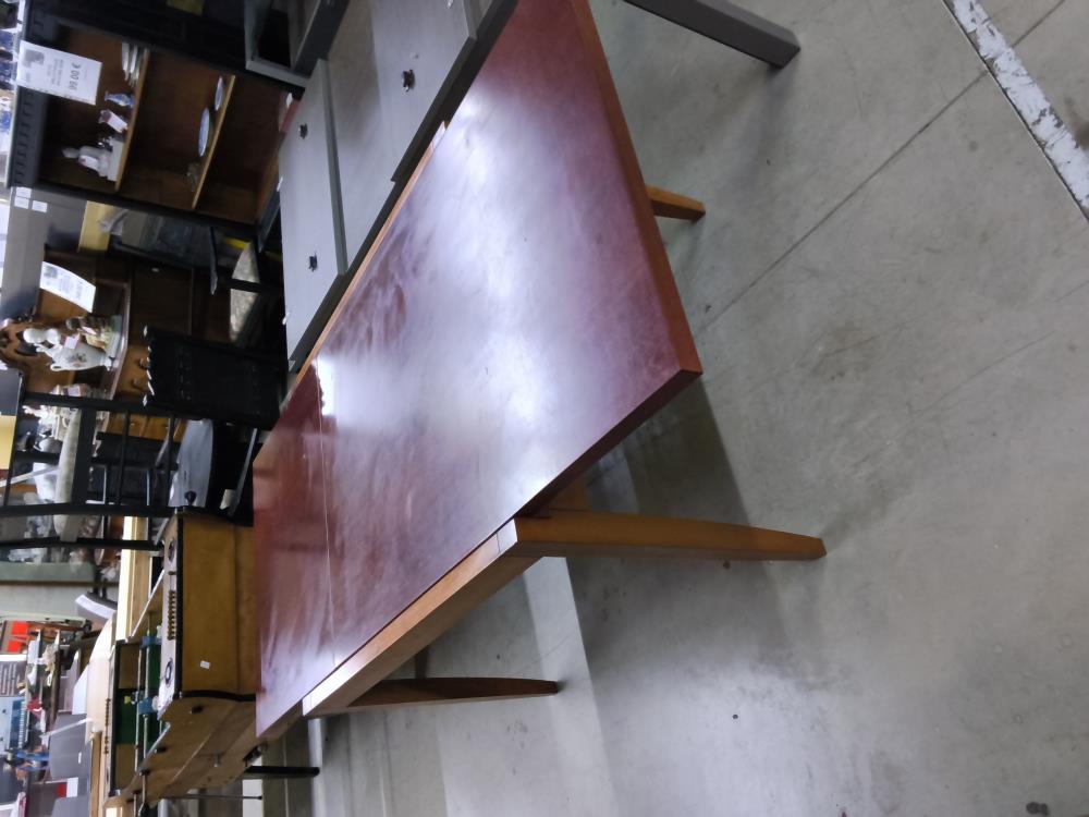 TABLE EN ACAJOU 91 X 205 CM