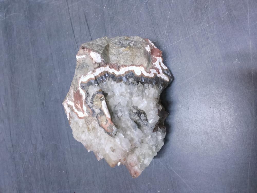 PIERRE MINÉRALE GRAND MODÈLE CALCITE