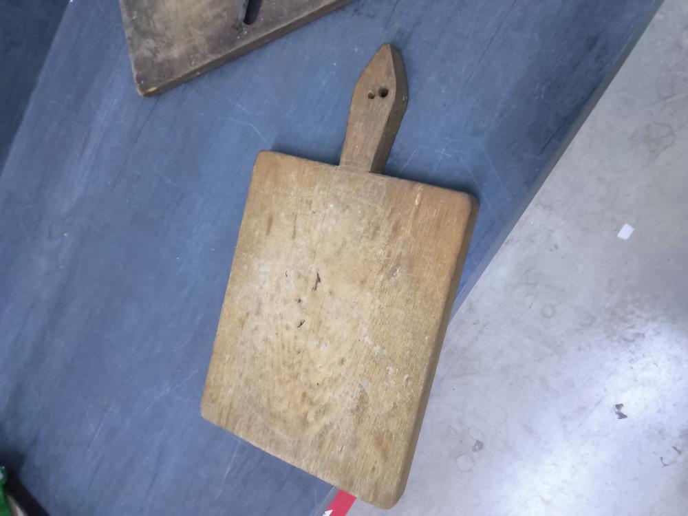 PLANCHE A DÉCOUPER ANCIENNE 