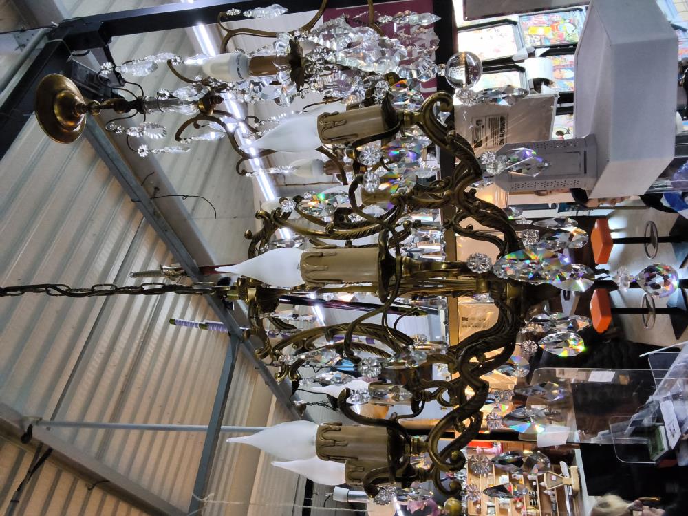 LUSTRE A PAMPILLES 8 FEUX 