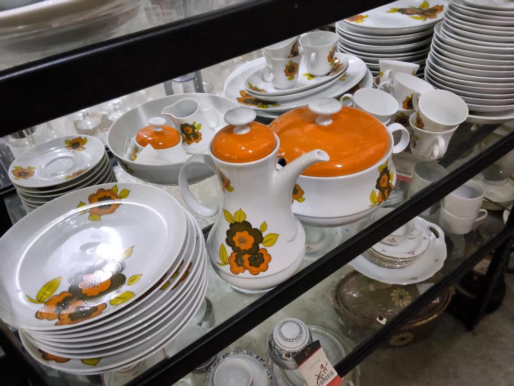 SERVICE VINTAGE BAVARIA ESCHENBACH BLANC ORANGE ENV 80 PIÈCES 