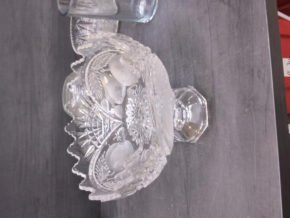 PLATEAU À FRUITS SUR PIED CRISTAL 