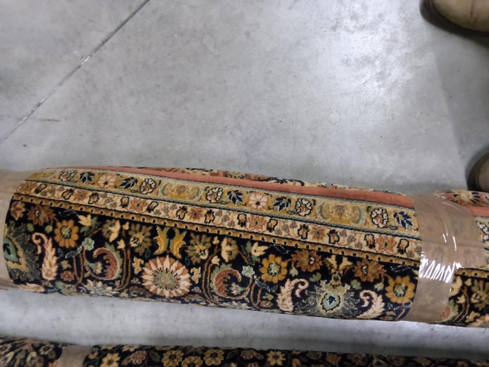 TAPIS ROUGE NOIR FLEURI 200 X 300CM