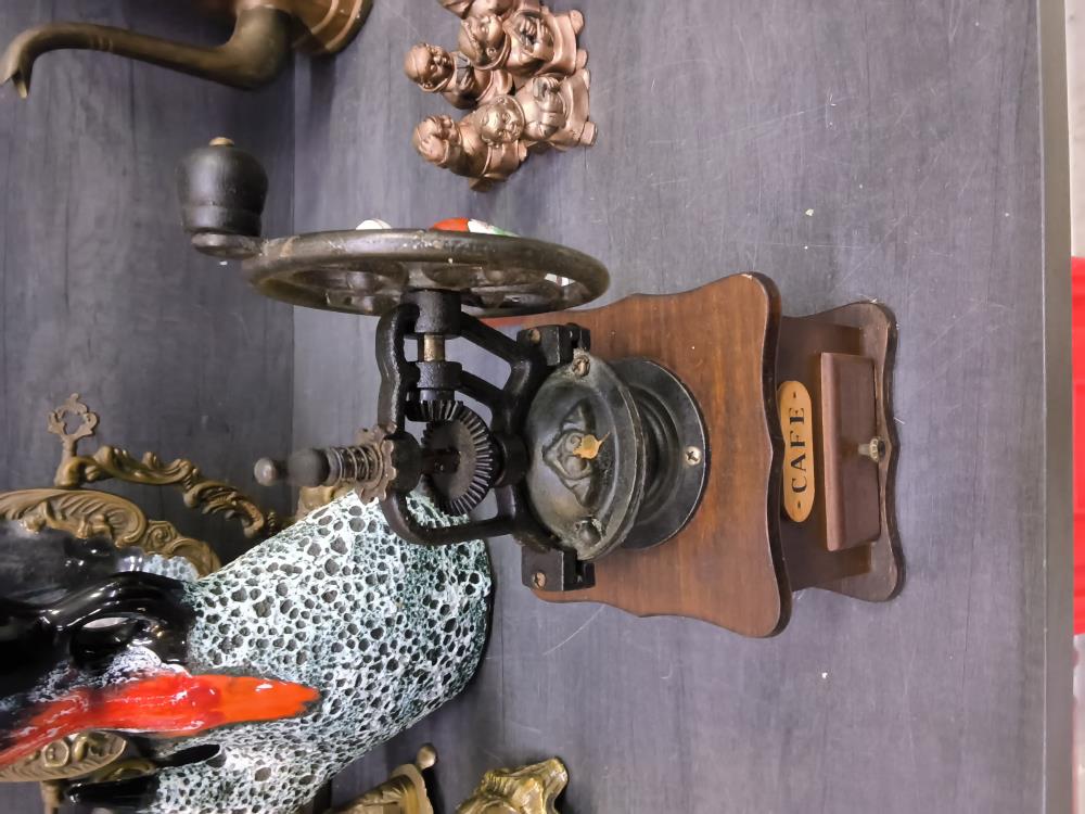 MOULIN A CAFÉ BOIS FER