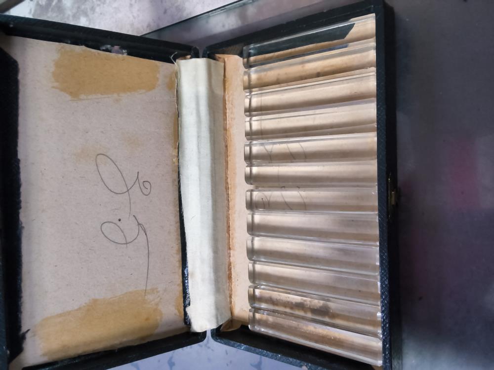 LOT DE 12 PORTE COUTEAUX