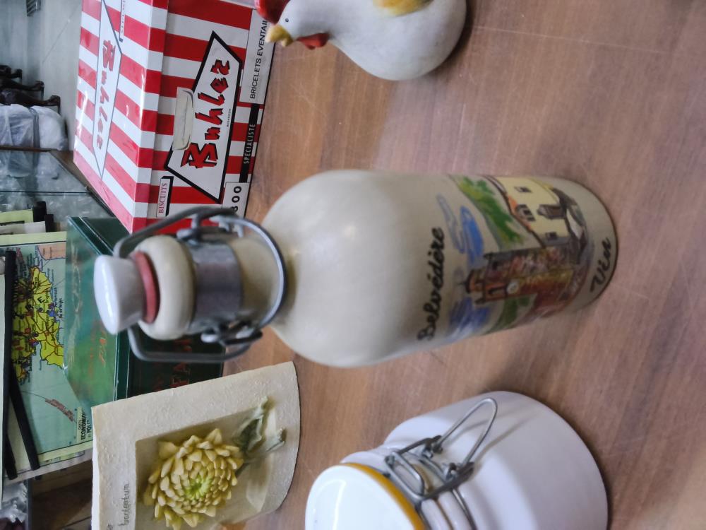 BOUTEILLE BELVÉDÈRE 