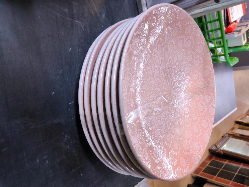 LOT DE 7 ASSIETTES A DESSERT 