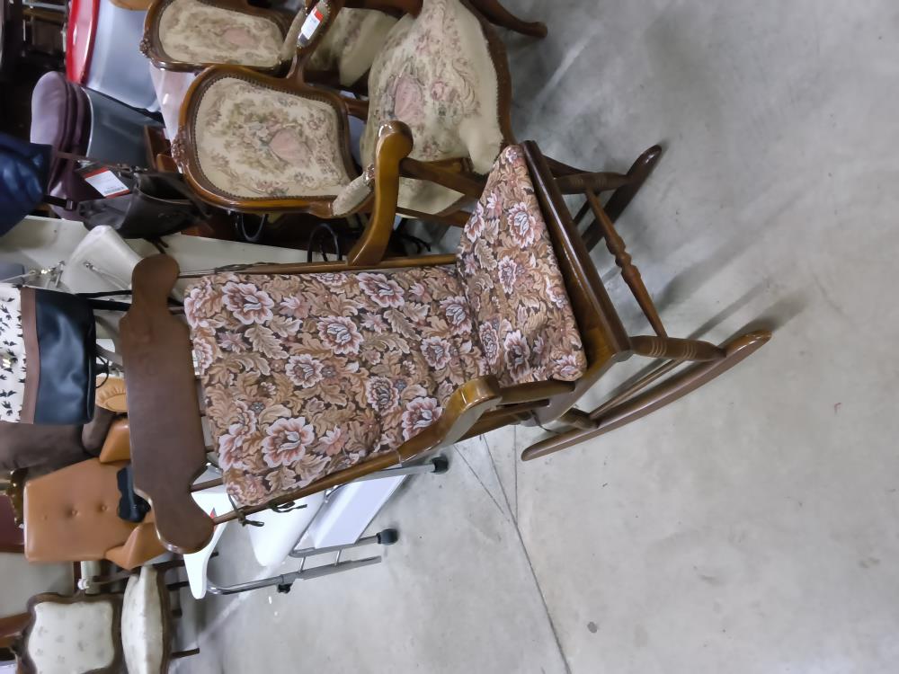 FAUTEUIL ROCKING CHAIR