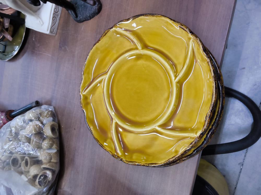 LOT DE 6 ASSIETTES A FONDUE