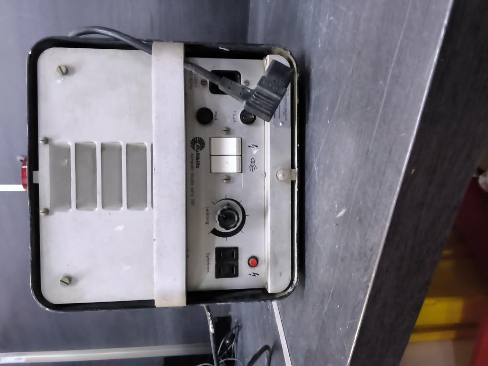 PROJECTEUR PRO MULTIBLITZ 