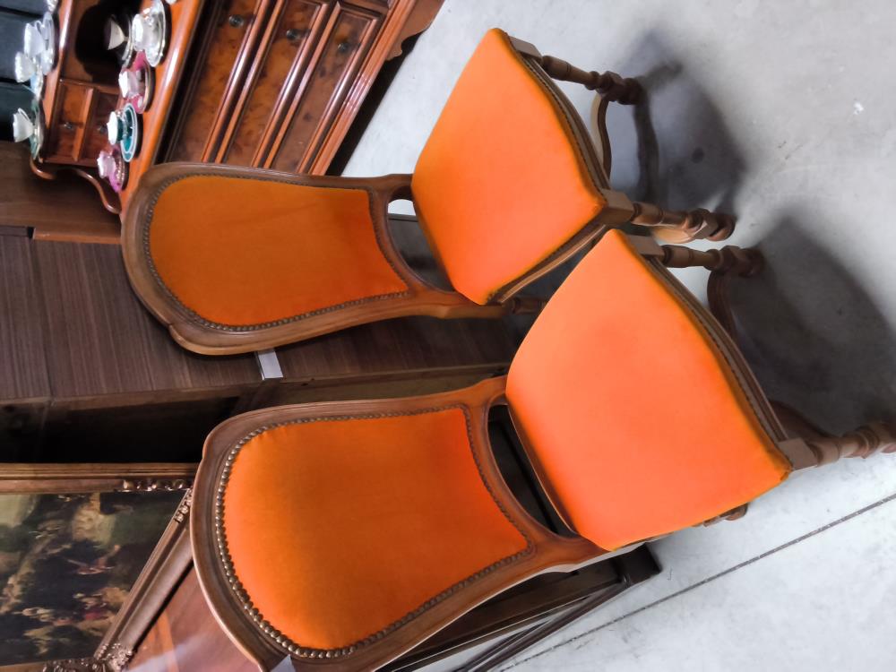 CHAISE BOIS VELOURS ORANGE