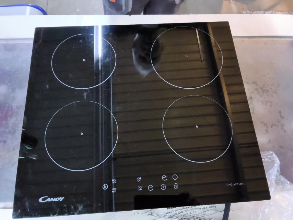 PLAQUE DE CUISSON CANDY 4 FEUX 59 X 52 CM