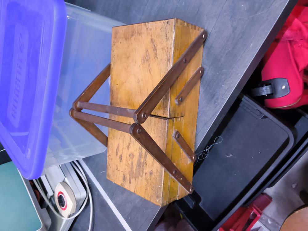 BOITE A COUTURE ANCIENNE 