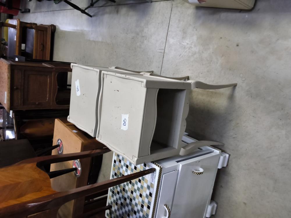 CHEVET 1 TIROIR PATINÉ GRIS DANS L'ÉTAT 