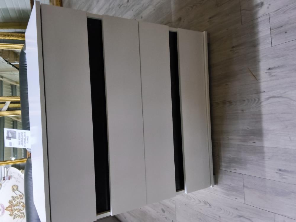 COMMODE BLACK/WHITE 4 TIROIRS 