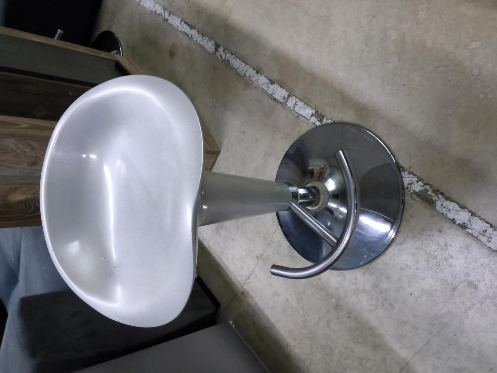 TABOURET DE BAR GRIS