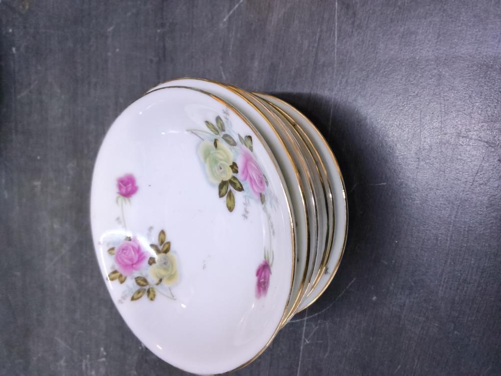 LOT DE 6 MINI ASSIETTES 