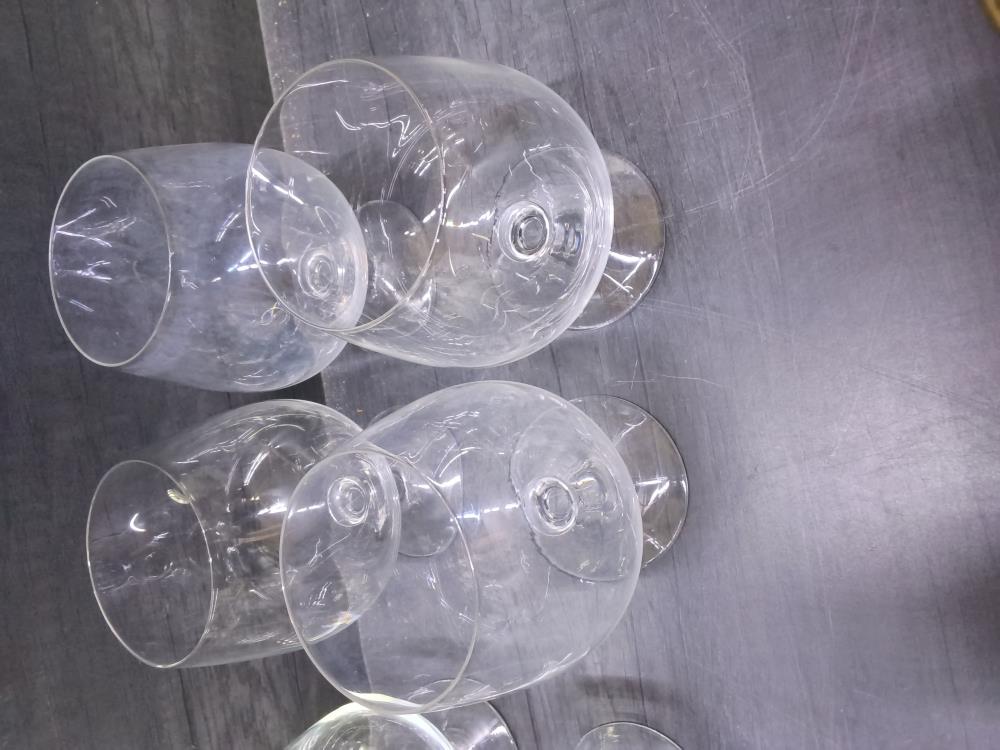 LOT DE 4 VERRES COGNAC 