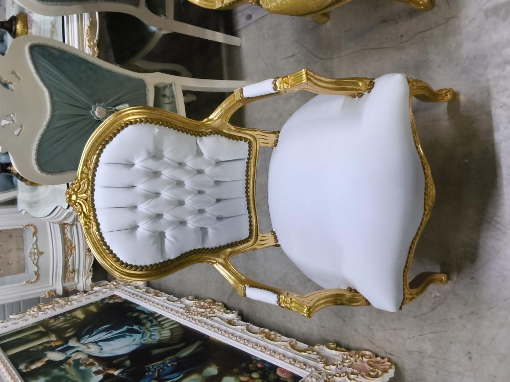 FAUTEUIL BAROQUE PETIT MODÈLE DORÉ SIMILI BLANC