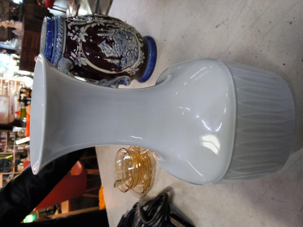 VASE HUTSCHEN REUTHER 