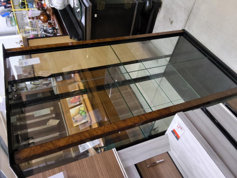 VITRINE 2 PORTES