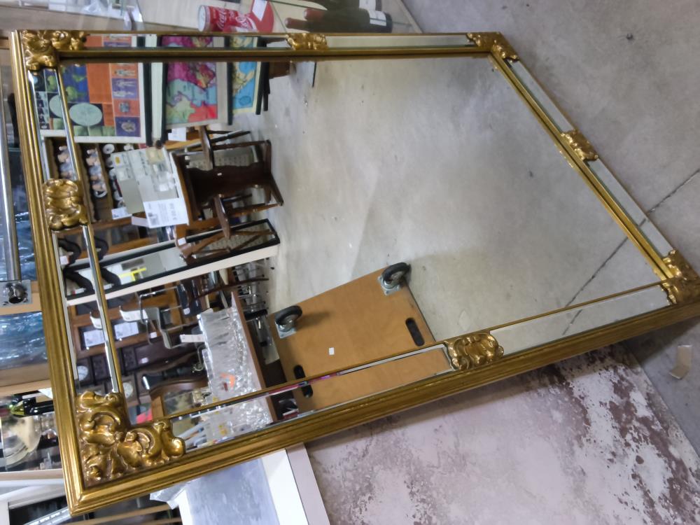 MIROIR DORE 90 X 120 CM