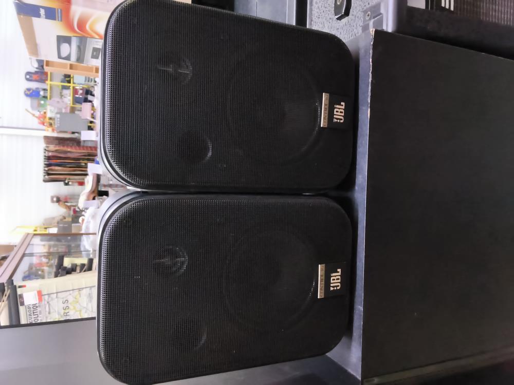 PAIRE D’ENCEINTE JBL 