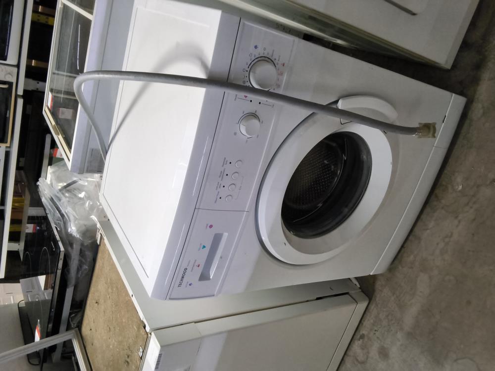 MACHINE À LAVER TECHWOOD