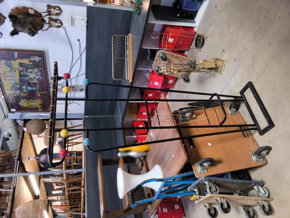 VESTIAIRE VINTAGE 6 BOULES SCOUBIDOU 