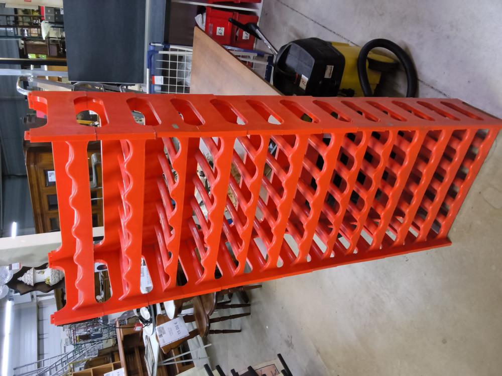 ENSEMBLE DE 13 CASIERS À VIN PVC ROUGE 