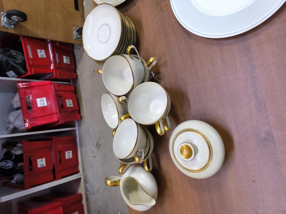 SERVICE À CAFÉ KPMBEIGE DORÉ 