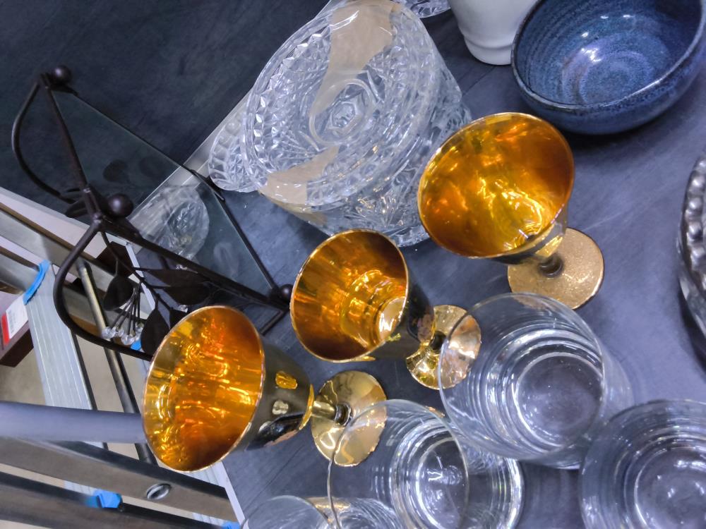 VERRE DE COMMUNION DORÉ 