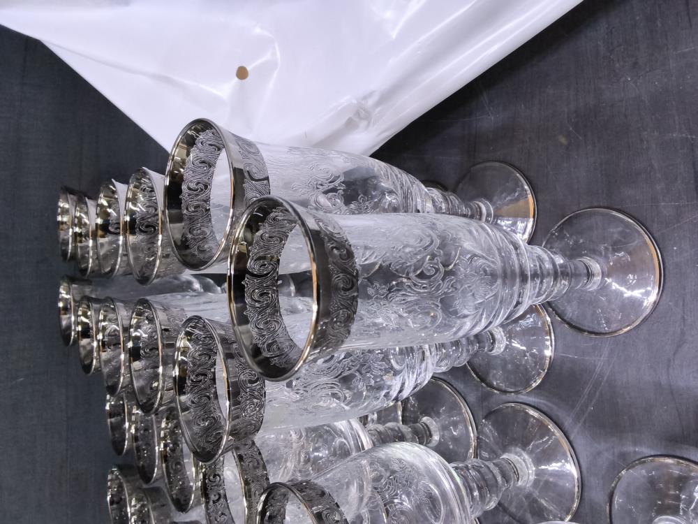 LOT DE 11 FLUTES STYLE MURANO MEDECIS ANNÉES 60 