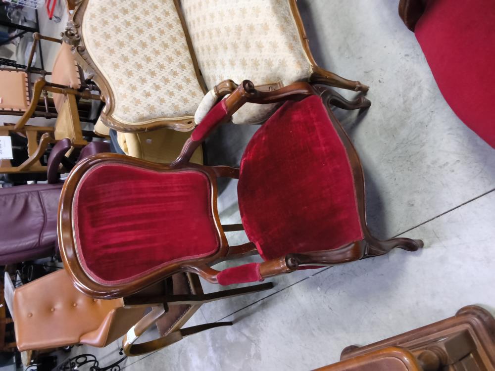 VOLTAIRE ANCIEN VELOURS ROUGE