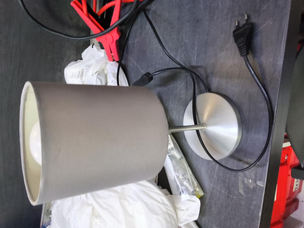 LAMPE À POSER PM GRISE