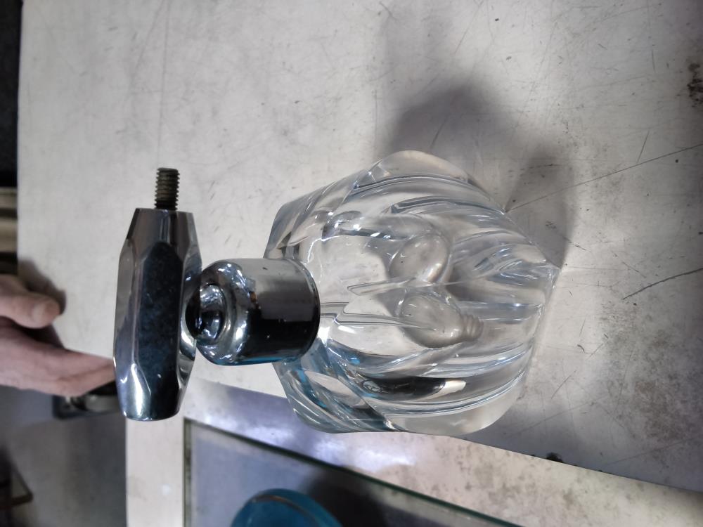 FLACON DE PARFUM TAILLE CRISTAL DE ST LOUIS