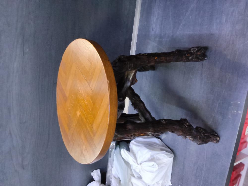 TABOURET PIEDS DE VIGNES