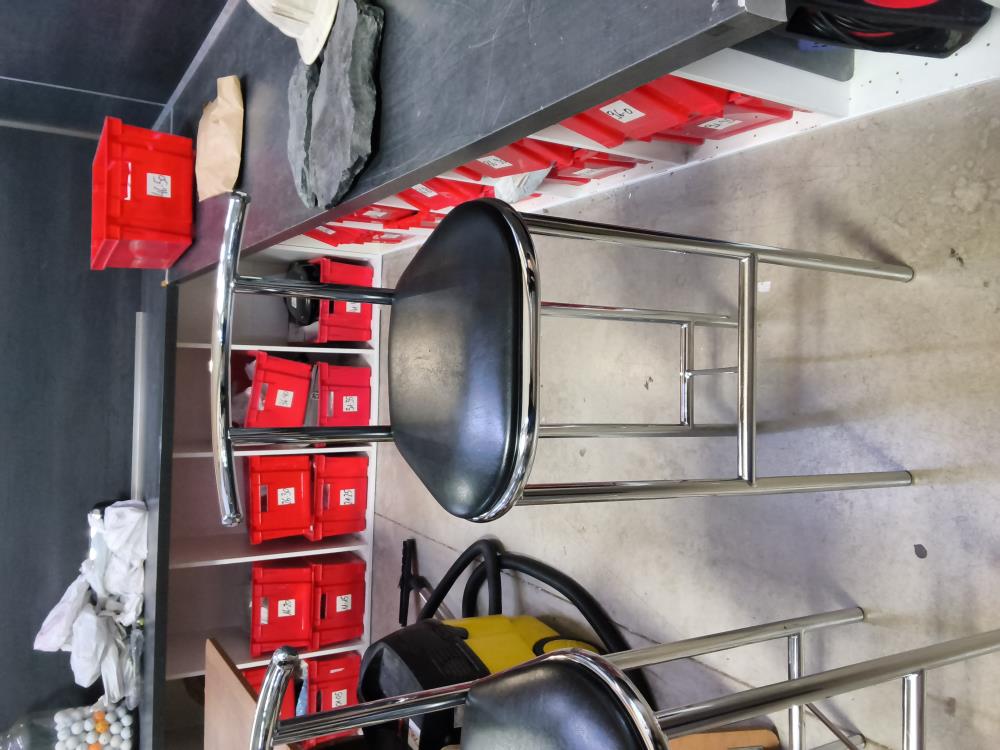 TABOURET DE BAR 