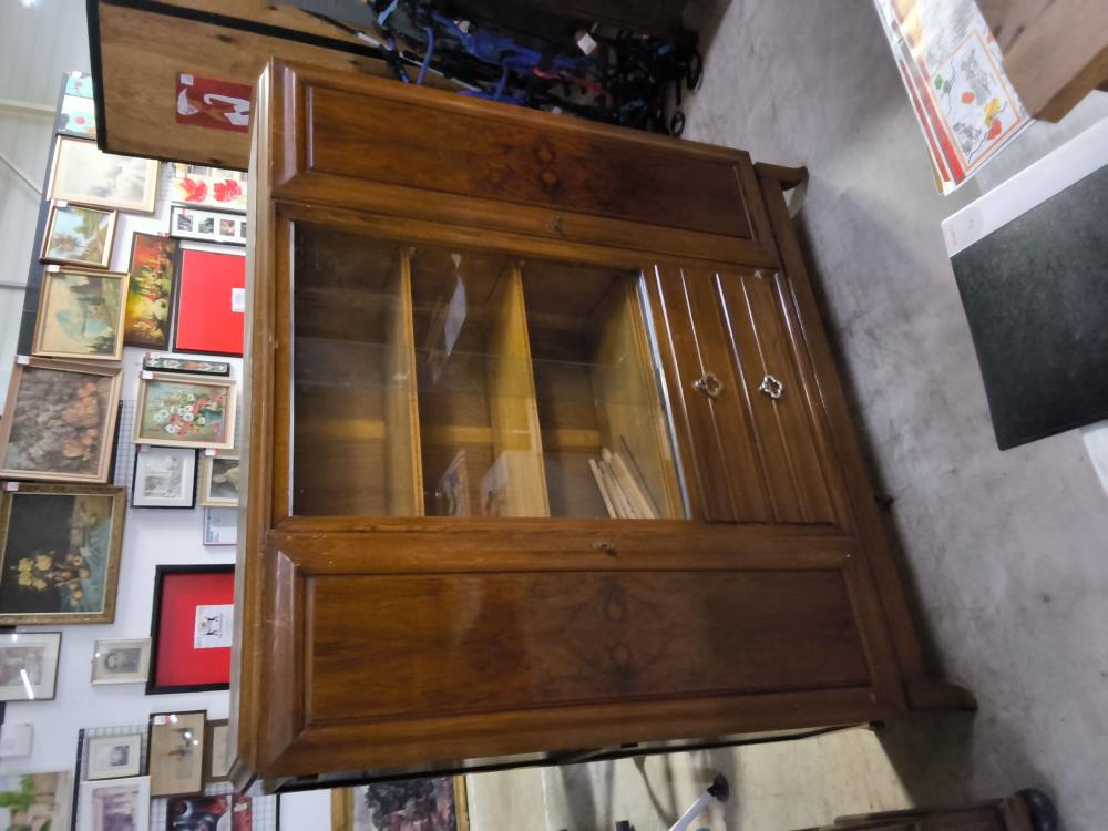 VITRINE 2PORTES 2 TIROIRS 2 VERRES COULISSANTS