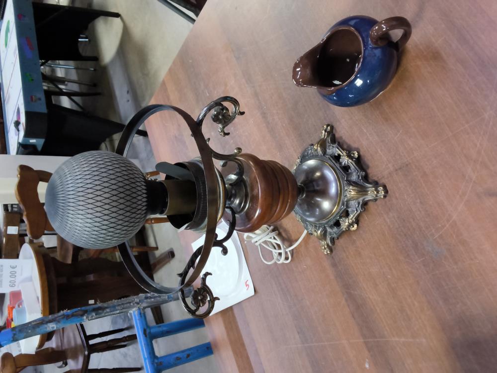 LAMPE À POSER SANS GLOBE 