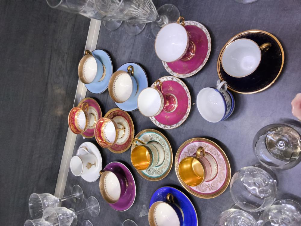 ENSEMBLE TASSE ET SOUS TASSES 