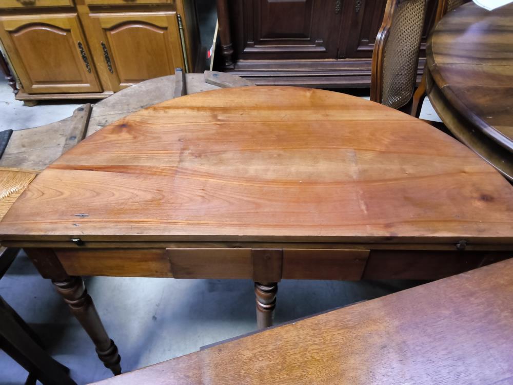 TABLE DEMI LUNE A VOLET 