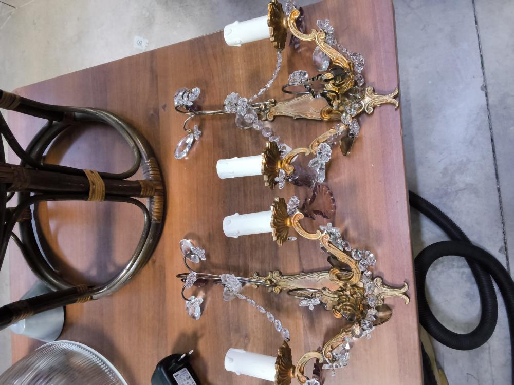 APPLIQUE AVEC PAMPILLES 