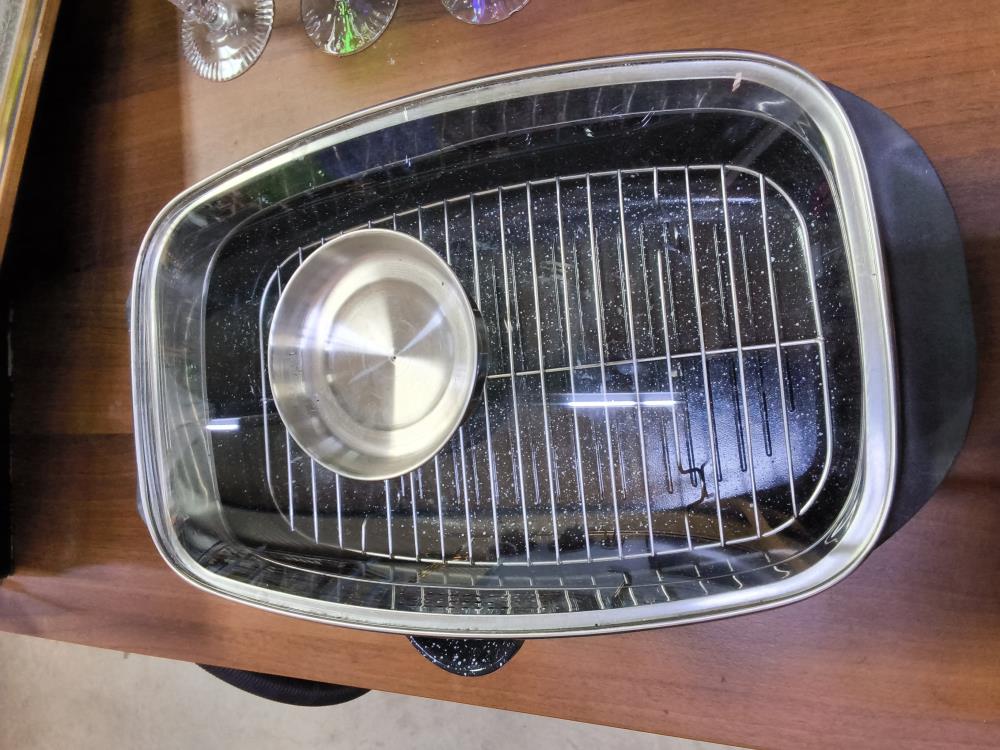 COCOTTE EN PIERRE AVE. COUVERCLE 