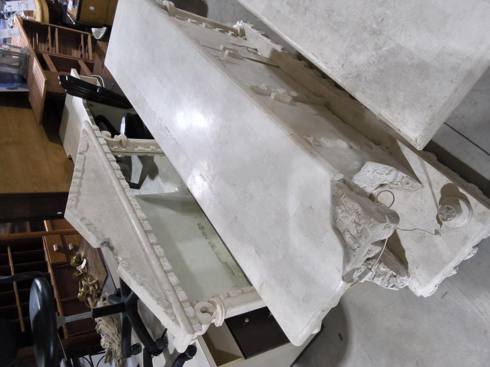 BUFFET PIERRE RECONSTITUÉE 3 PORTES AVEC MIROIR 