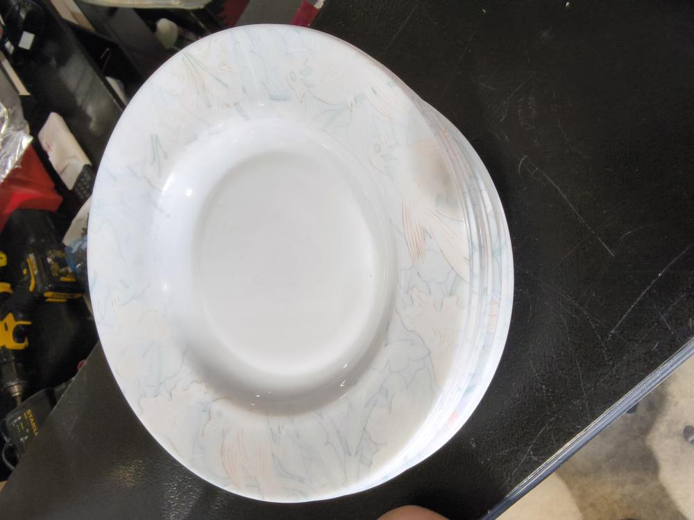 LOT DE 12 ASSIETTES CREUSES ARCOPAL