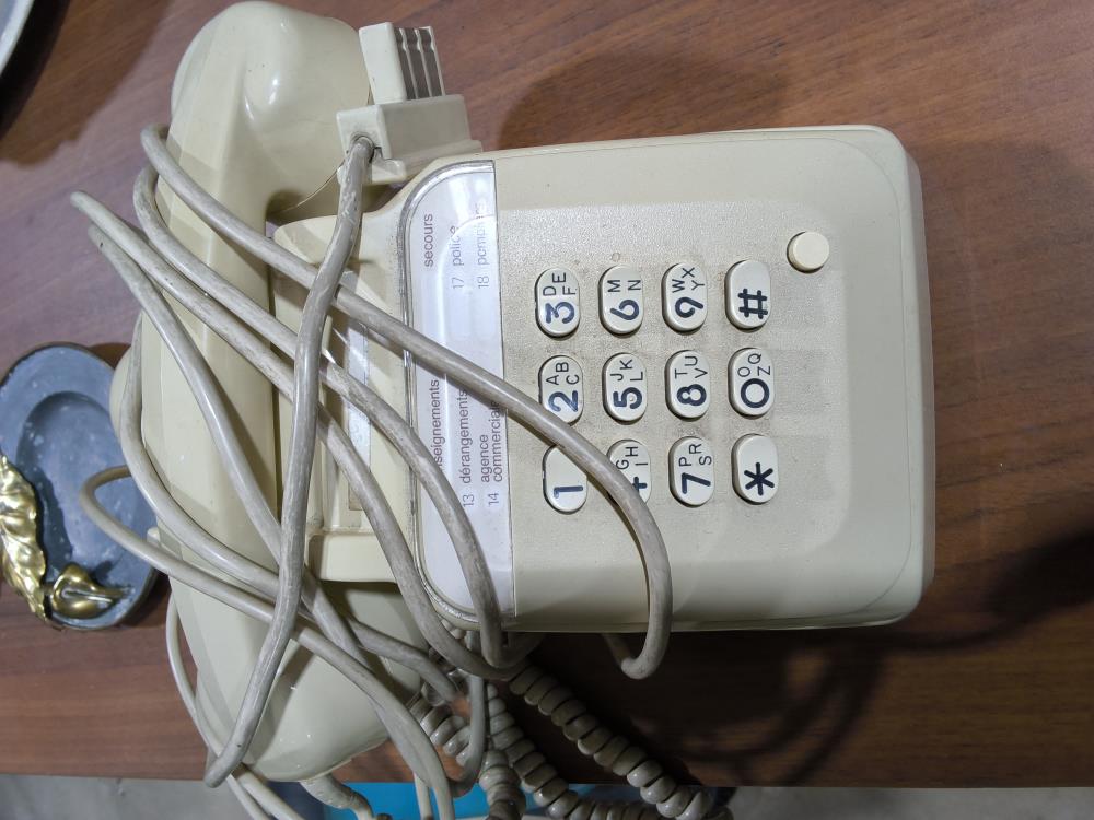TELEPHONE ANCIEN