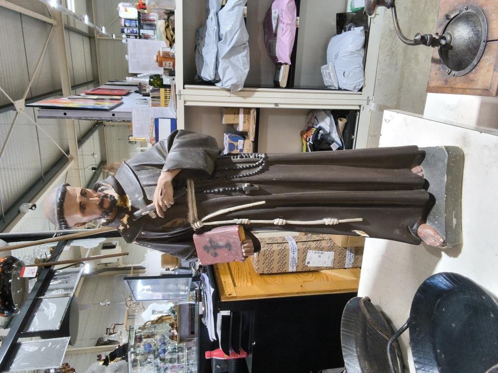 STATUE PRÊTRE HAUTEUR 60CM DANS L'ÉTAT 