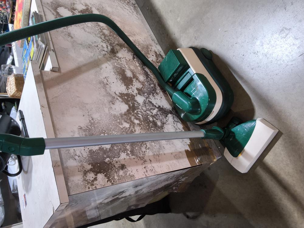 ASPIRATEUR VORWERK TIGER 251